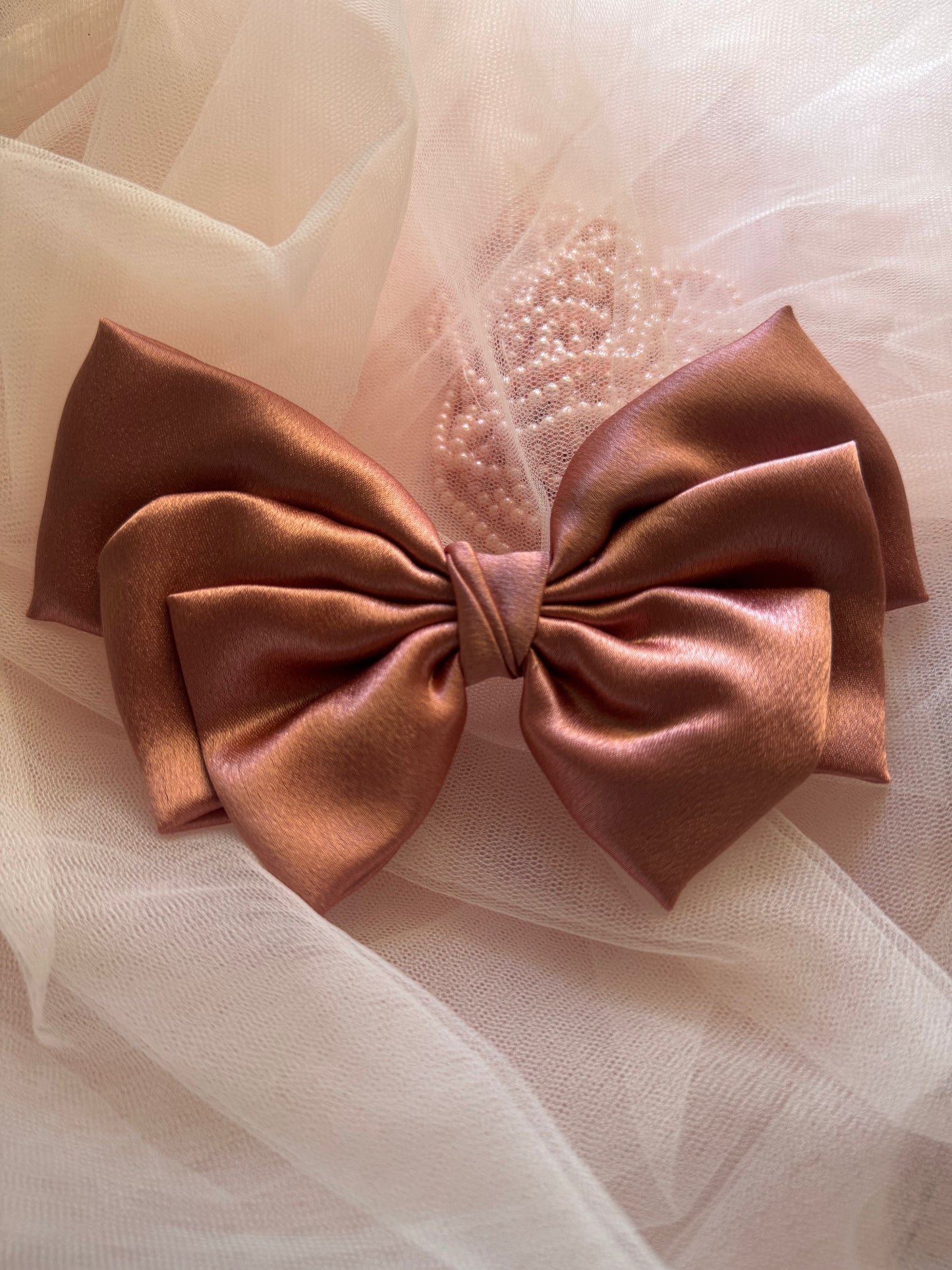 Satin Hair bow with Clip Front Size horizontal, beautiful metallic Peach Color, with Props