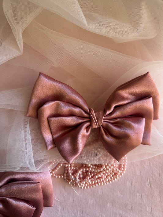 Satin Hair bow with Clip Front Size, beautiful metallic Peach Color, with Props