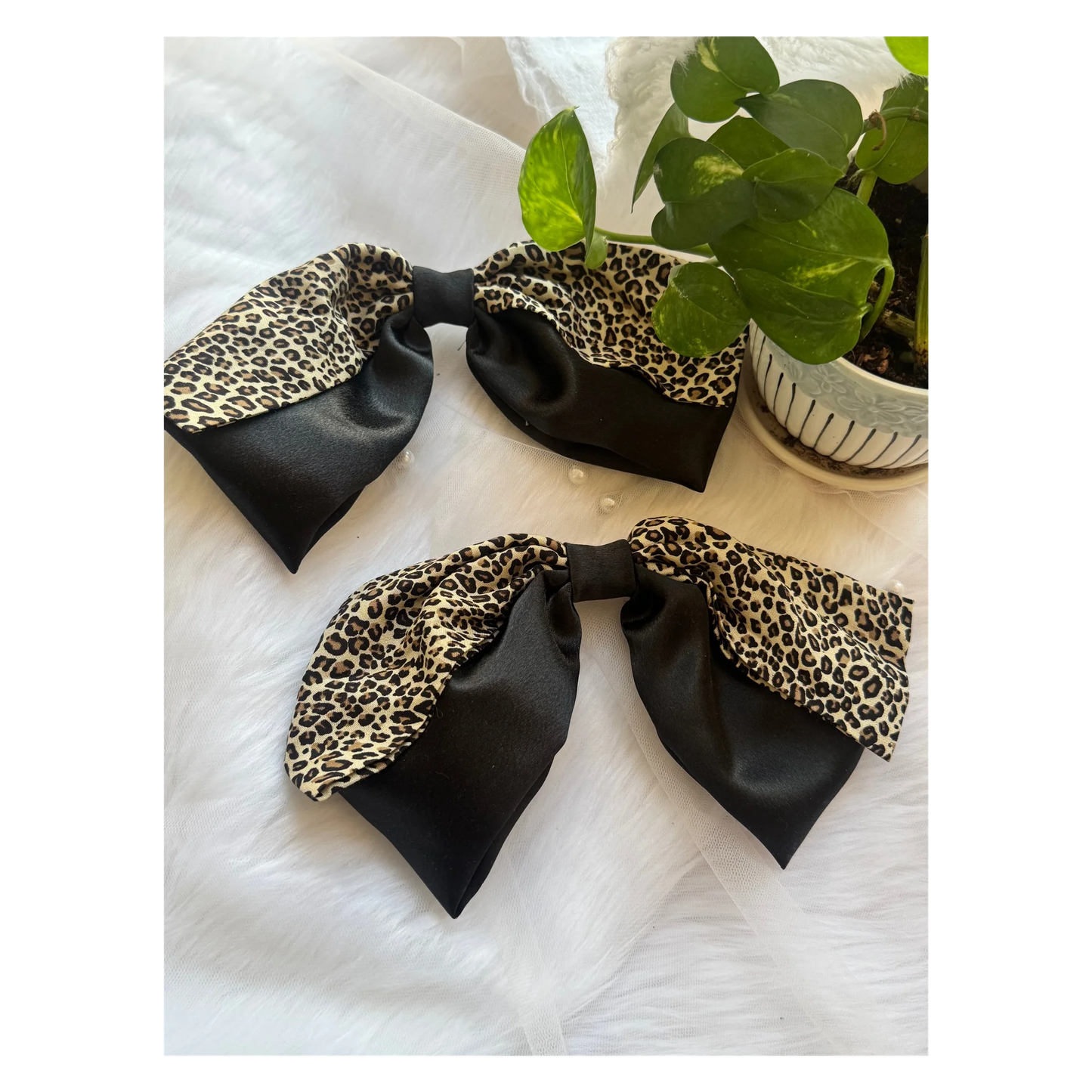 Bows and Bags India | Kate Moss - Hair Bow - XXL Size | detail view | handmade hair accessories India
